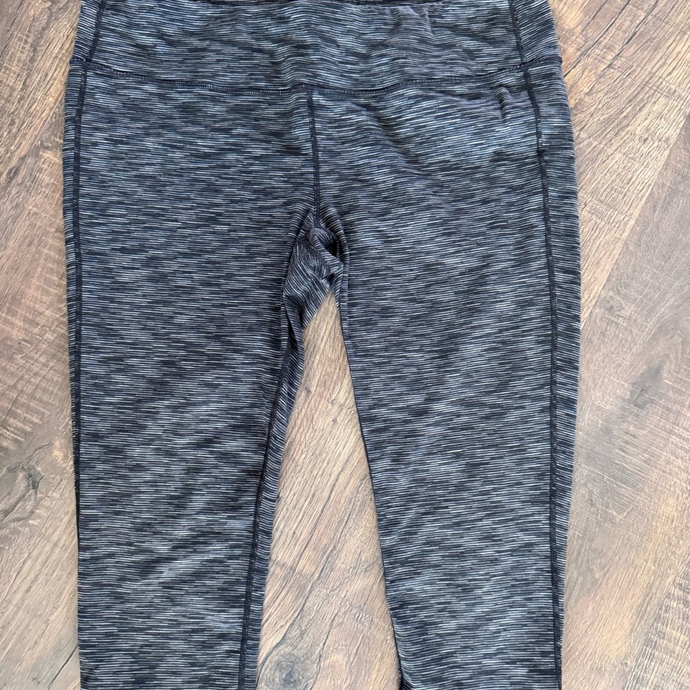 Athleta Charcoal Heather Capri Leggings